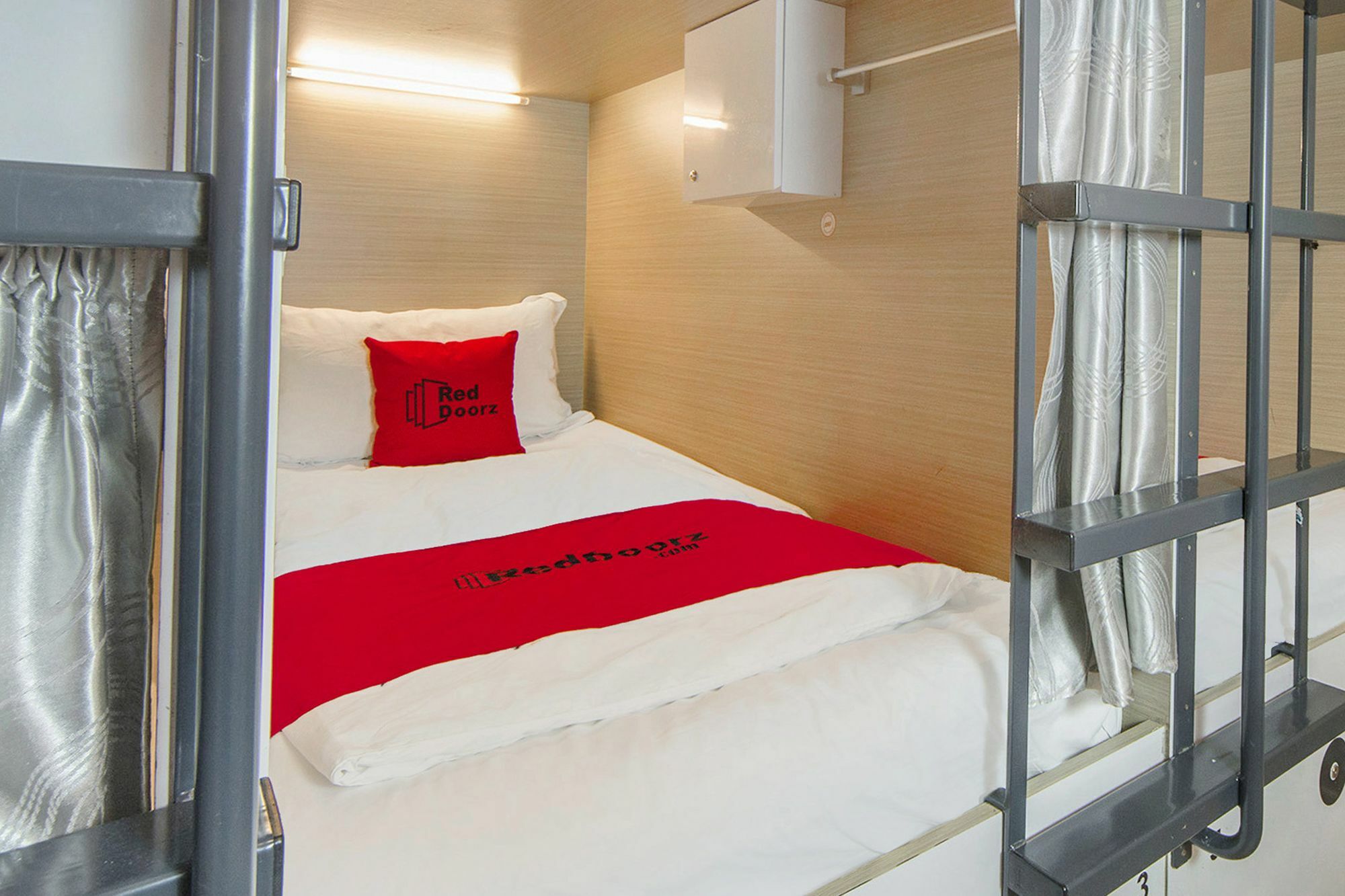 Reddoorz Hostel @ Jalan Besar Singapore Eksteriør billede